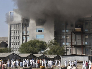 ސެރަމް އިންސްޓިޓިއުޓްގައި ހިނގި އަލިފާނުގެ ހާދިސާގެ ސަބަބުން އެ އިމާރާތަށް ވަނީ ބޮޑެތި ގެއްލުންތަކެއް ލިބިފައި