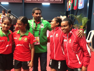 ފައިނަލަށް ދަތުރުކުރި ދެ ޕެއާގެ ކުޅުންތެރިންނާއިއެކު މިނިސްޓަރ މަހްލޫފް