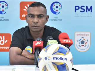 ކުލަބު ވެލެންސިއާގެ ކޯޗު މުޙައްމަދު އާތިފް (އާތީ)