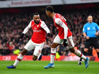 އާސެނަލް އަދި ސައުތުހެމްޕްޓަން ބައްދަލުކުރި މެޗުގެ ތެރެއިން