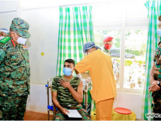 ސްރީ ލަންކާގައި ސިފައިންގެ ގަޔަށް ކޮވިޝީލްޑް ވެކްސިން ޖަހަނީ