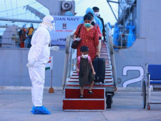 ރާއްޖެއިން އިންޑިއާ ދިޔަ މަނަވަރު އިންޑިއާގައި ބަނދަރު ކޮށްފައި