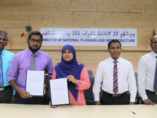 އެއްބަސްވުންތަކުގައި ސޮއިކުރުމަށް ބޭއްވި ރަސްމިއްޔާތުގެ ތެރެއިން