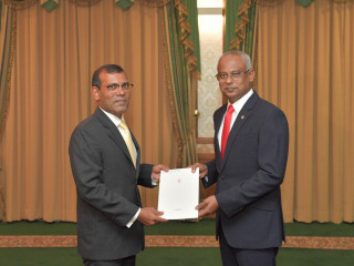 ކުރީގެ ރައީސް މުޙައްމަދު ނަޝީދާއި، ރައީސުލް ޖުމްހޫރިއްޔާ އިބްރާހީމް މުހައްމަދު ސޯލިހް