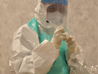 ކޮވިޑް19 އަށް ޓެސްޓުކުރުން