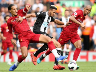 ޕްރިމިއާ ލީގުގެ ފަސް މެޗެއް ނިއުޓްރަލް ދަނޑެއްގައި ކުޅެން ލަފާދީފި