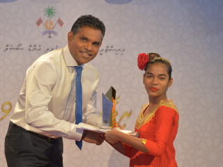 ރިވެލި މައުރަޒުގެ ރަސްމިއްޔާތުގެ ތެރެއިން