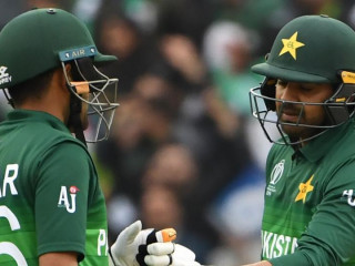 ނިޔުޒިލޭންޑް ބަލިކޮށް ޕާކިސްތާން ސެމީގެ އުންމީދު އާކޮށްފި