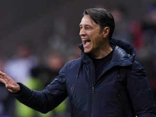 ބޮޑު ބައްޔާ އެކު ބަޔާނުން ކޯޗު ވަކިކޮށްފި