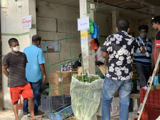 ވިޔަފާރި ކުރުމަށް ބާޒާރު މަތީ ސަރަހައްދުގައި އާންމުން ހަރަކާތްތެރިވަނީ