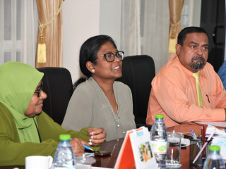 އީސީގެ ބައްދަލުވުމުގެ ތެރެއިން، މާލެ ސިޓީގެ މޭޔަރު ޝިފާ