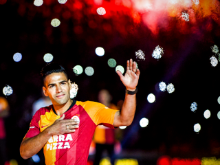 ގަލަސަތަރާއިން ފަލްކާއޯއަށް ހޫނު މަރުހަބާއެއް!