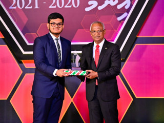 The President conferred awards to the top winners of the "Top Achievers' Award 2020-2021" in a ceremony held on Thursday evening