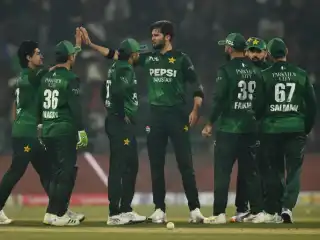 ޕާކިސްތާންގެ ކްރިކެޓު ޓީމުގެ ކުޅުންތެރިން، އިންޑިއާ މެޗު ބޮއިކޮޓް ކުރި ނަމަވެސް އެ ޤައުމުން މުބާރާތުގައި ވާދަ ކުރާނެ