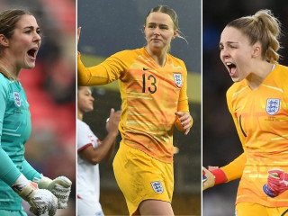 އިނގިރޭސި ގައުމީ ޓީމުގެ ބައެއް ކީޕަރުން: ކީޕަރު ޖާޒީ ގަންނާކަށް ނުލިބޭ