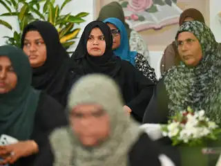 ސަރުކާރުން ބޭއްވި "އަންހެންވެރިންގެ ސައްލާ" މަސައްކަތު ބައްދަލުވުން ފެށުމުގެ ރަސްމިއްޔާތުގެ ތެރެއިން