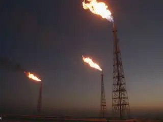 އީރާން ހަނގުރާމައިގެ ސަބަބުން މެދުއިރުމަތީގެ ހަކަތައާ ބެހޭ އިންފްރާސްޓްރަކްޗަރަށް ލިބުނު ގެއްލުން މަރާމާތުކޮށް އަލުން އިއާދަކުރުމަށް މަދުވެގެން 25 ބިލިއަން ޑޮލަރު ހޭދަވާނެ: ދިރާސާ