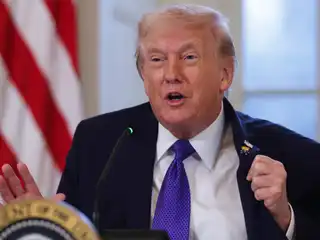 އީރާން އޮތީ "މުސީބާތެއްގެ" ތެރޭގައި: ޓްރަމްޕް 