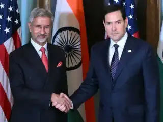އިންޑިއާގެ އެކްސްޓާނަލް އެފެއާޒް މިނިސްޓަރު ޖައިޝަންކަރާއި، އެމެރިކާގެ ސެކްރެޓަރީ އޮފް ސްޓޭޓް މާކޯ ރޫބިއޯ.