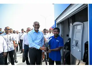 މަސްވެރިންނަށް ހެޔޮއަގުގައި ތެޔޮ ފޯރުކޮށްދިނުމަށް ރ. ދުވާފަރު ގައި ފިއުލް ސްކިޑް އެއް ރައީސް ހުޅުއްވައިދެއްވައިފި