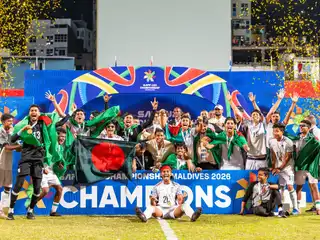 ބަންގްލަދޭޝް އިން މުބާރާތުގެ ތަށި އުފުލާލަނީ