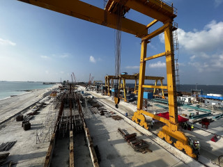 ތިލަމާލެ ބްރިޖު: މާލެއިން ވިލިމާލެ އަށް މި އަހަރުގެ ނިޔަލަށް ގުޅުވާލެވޭނެ ކަމަށް ސަރުކާރުން ހާމަކުރި ނަމަވެސް މިހާތަނަށް ނިންމުނީ  67 ޕަސެންޓްގެ މަސައްކަތް