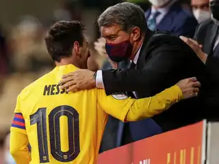 މެސީ ހުރީ ބާސެލޯނާ އަށް އަންނަން ތައްޔާރަށް، އެކަން ހުއްޓުވީ ލަޕޯޓާ: ޒަވީ