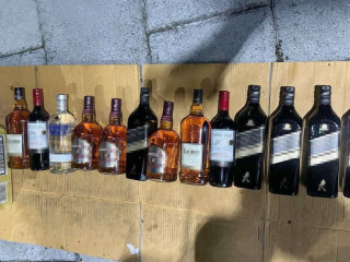 The bottles of alcohol arrested in the operation