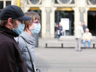 ޖަރުމަނުގައި ކޮވިޑް-19 ކޭސްތައް ރިޕޯޓުކުރާ މިންވަރު އިތުރުވެ ދެވަނަ ރާޅެއް އައިސްދާނެ ކަމުގެ އިންޒާފު ދީފި