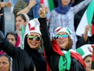 އިރާނު އަންހެނުން ފުޓްބޯޅަ މެޗް ބަލަން ސްޓޭޑިއަމްގައި