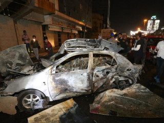 އިރާގުގައި ކާރެއް ގޮއްވާލާފައި: ބަގްދާދުގެ ތިން ސަރަހައްދެއްގައި ވަނީ އެއްޗެއް ގޮިއްވާލާ ހަ މީހަކު މަރާލާފައި