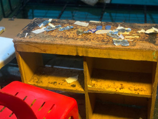 ލޮނިމިދިލިގެއިން ފުލުހުން ހޯދާފައިވާ މަސްތުވާތަކެތި ކަމަށް ބެލެވޭ ބައެއް ތަކެތި