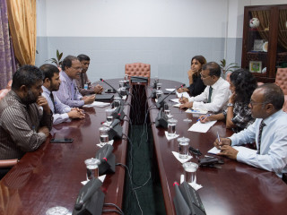 ސިވިލް ސަރވިސް ކޮމިޝަންގެ މެމްބަރުންނާއި ރައްޔިތުންގެ މަޖިލީހުގެ ރައީސް ބައްދަލުކުރެއްވުން