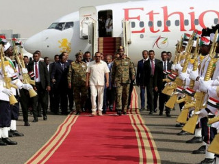 އިތިއޯޕިއާގެ ބޮޑުވަޒީރު އަބީ އަހުމަދު ގެންދަވަނީ ދެ ފަރާތް މަޝްވަރާގެ މޭޒަށް ގެނެވޭތޯ މަސައްކަތްކުރައްވަމުން