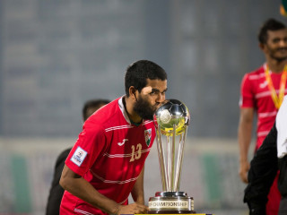 ގައުމީ ކެޕްޓަން - އަކްރަމް