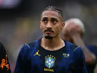 ބާސެލޯނާ އަށް ކުޅެމުން އަންނަ ބްރެޒިލްގެ ރަފީނިއާ