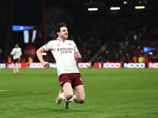 މެޗުގައި ލަނޑު ޖެހުމަށް ފަހު އާސެނަލްގެ ޑެކްލަން ރައިސް އުފާ ފާޅު ކުރަނީ