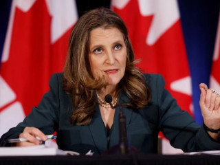 ކެނެޑާގެ ފައިނޭންސް މިނިސްޓަރު ކްރިސްޓިއާ ފްރީލޭންޑް