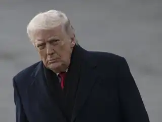 އަހަރެން މަރާލައިފި ނަމަ، ދުނިޔެ އިން ވެސް އީރާން ފޮހެލާނަން: ޓްރަމްޕް 