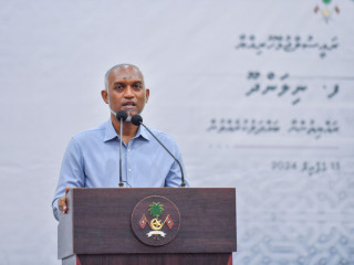 President Muizzu speaking to residents of F. Nilandhoo island