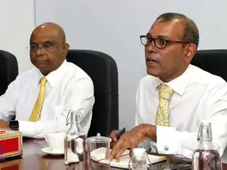 އިލެކްޝަންސް ކޮމިޝަނުން ދިވެހިރައްޔިތުންގެ ޑިމޮކްރެޓިކް ޕާޓީ (އެމްޑީޕީ) އާއެކު ބޭއްވި މަޝްވަރާ ބައްދަލުވުމުގެ ތެރެއިން.