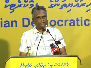 މާލެ ސިޓީގެ މޭޔަރު އާދަމް އާޒިމް 