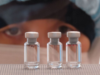 ކޮވިޑް-19 އަށް މިލިއަނެއްހާ ވެކްސިން އުފައްދަން އޮކްސްފޯޑުން ފަށައިފި