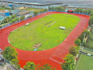 އެކުވެނި ދުވާ ޓްރެކުގައި ސިންތެޓިކް އެޅުމުގެ މަސައްކަތް ނިންމާލައިފި