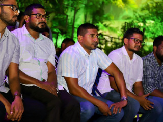 ޒުވާނުންގެ ހޮޅުއަށީގެ ނަމުގައި ބޭއްވުނު ބައްދަލުވުމުގެ ތެރެއިން