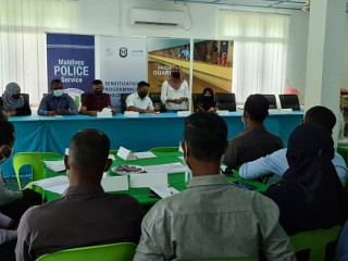 ށ. ފޮނަދޫގައި ކުރިޔަށް ގެންދާ ސެންސިޓައިޒޭޝަން ޕްރޮގްރާމް އޮން ޗައިލްޑް ރައިޓްސް އެންޑް ޗައިލްޑް ޕްރޮޓެކްޝަން ޕްރޮގްރާމްގެ ތެރެއިން