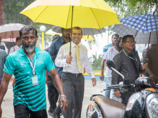 ރައީސް މުހައްމަދު ނަޝީދު، އއ. އުކުޅަހަށް ކުރެއްވި ދަތުރުފުޅުގެ ތެރެއިން