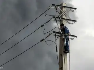 ހޮރްމޫޒް ކަނޑުއޮޅި 48 ގަޑިއިރު ތެރޭގައި އެއްކޮށް ހުޅުވާނުލައިފިނަމަ، އީރާނުގެ އިންޖީނުގެތައް "ފުނޑުފުނޑުކޮށްލާނެ" ކަމަށް އެމެރިކާގެ ރައީސް ވިދާޅުވެއްޖެ