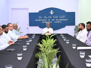 The president met island council and WDC members of Veymandoo on Tuesday