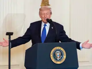 އެމެރިކާގެ ރައީސް ޑޮނަލްޑް ޓްރަމްޕް